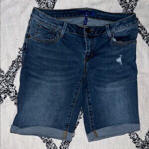 Apt. 9 Blue Denim Women's Bermuda Size 6 Shorts